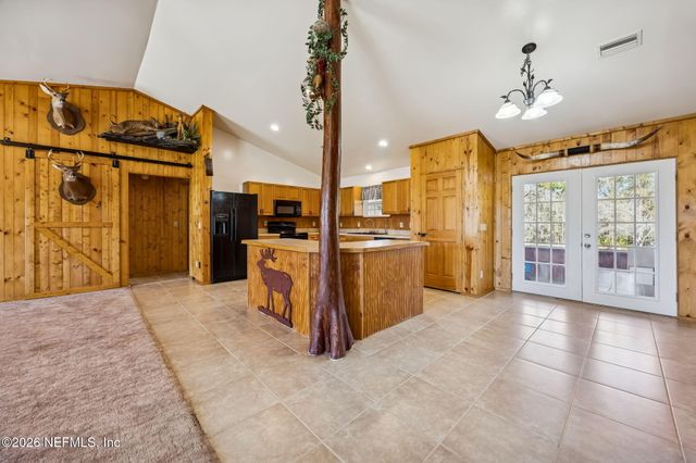 4564 CRAZY HORSE Avenue B, Middleburg, FL 32068