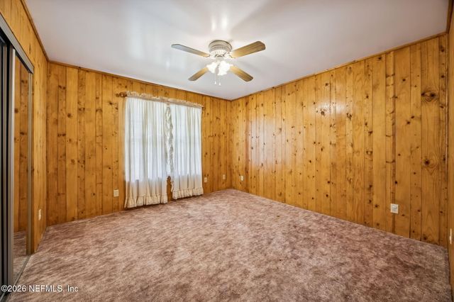 4564 CRAZY HORSE Avenue B, Middleburg, FL 32068