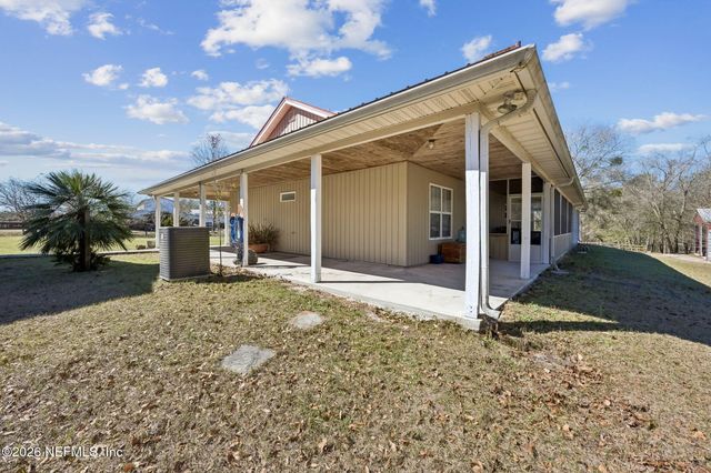 4564 CRAZY HORSE Avenue B, Middleburg, FL 32068