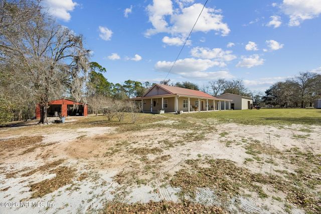 4564 CRAZY HORSE Avenue B, Middleburg, FL 32068