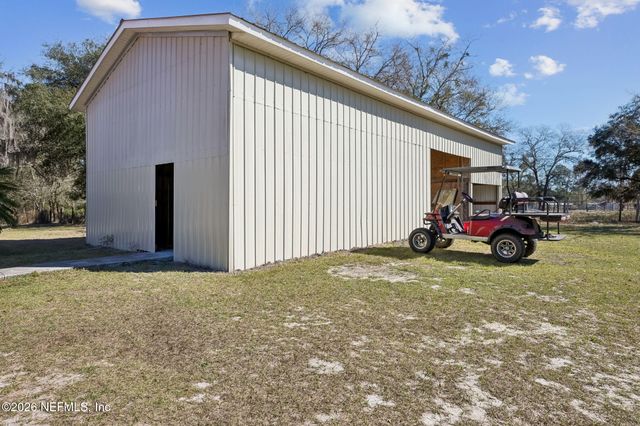 4564 CRAZY HORSE Avenue B, Middleburg, FL 32068