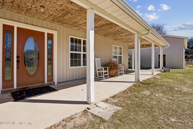 4564 CRAZY HORSE Avenue B, Middleburg, FL 32068