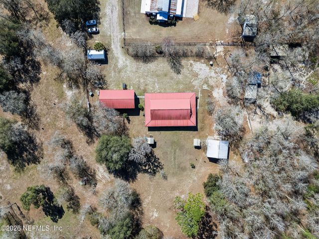 4564 CRAZY HORSE Avenue B, Middleburg, FL 32068