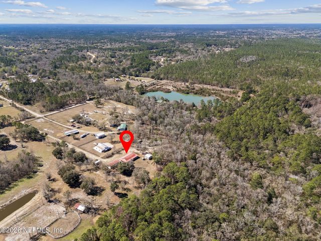 4564 CRAZY HORSE Avenue B, Middleburg, FL 32068