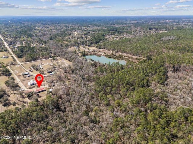 4564 CRAZY HORSE Avenue B, Middleburg, FL 32068