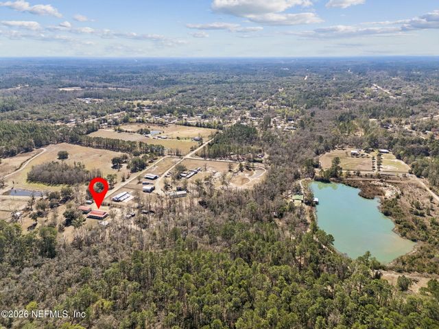 4564 CRAZY HORSE Avenue B, Middleburg, FL 32068