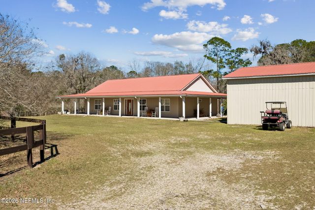 4564 CRAZY HORSE Avenue B, Middleburg, FL 32068