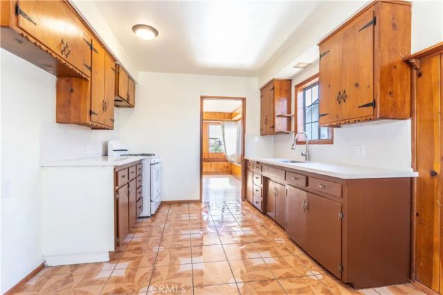 13161 Kelowna Street, Pacoima, CA 91331