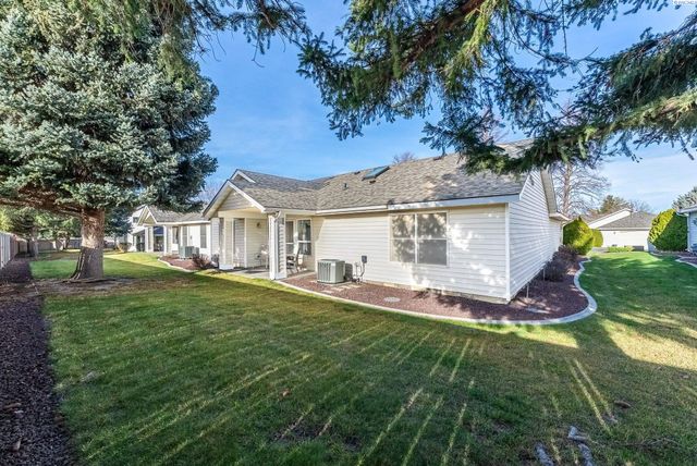 3534 S Huntington Loop, Kennewick, WA 99337