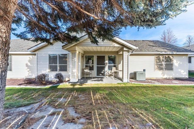 3534 S Huntington Loop, Kennewick, WA 99337