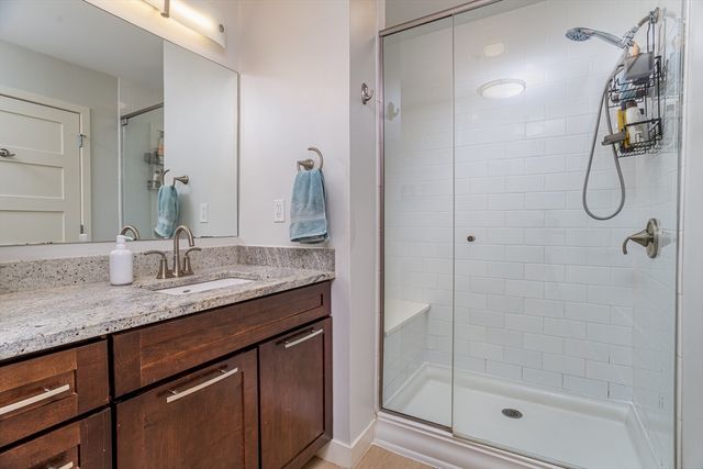 48 Water St 405, Worcester, MA 01604