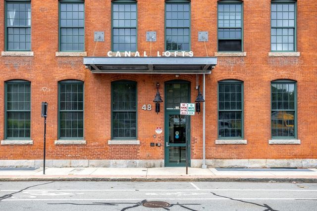 48 Water St 405, Worcester, MA 01604