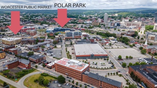 48 Water St 405, Worcester, MA 01604
