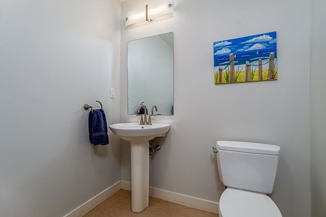 48 Water St 405, Worcester, MA 01604