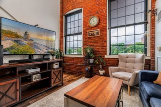 48 Water St 405, Worcester, MA 01604