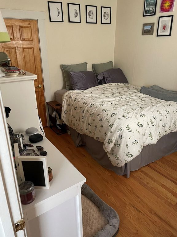 17 Bay St 1R, Cambridge, MA 02139