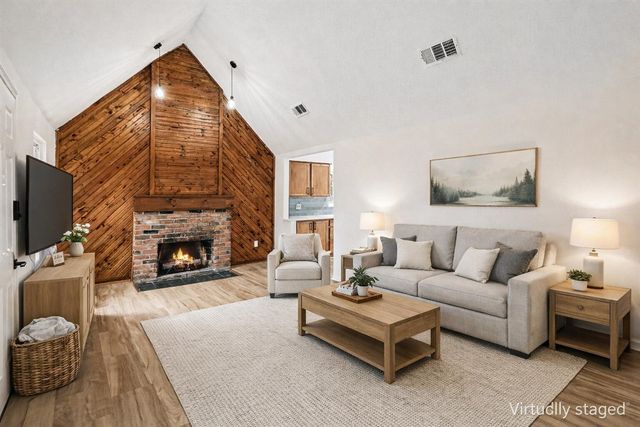 278 E Peterson Drive, Brighton, MI 48114