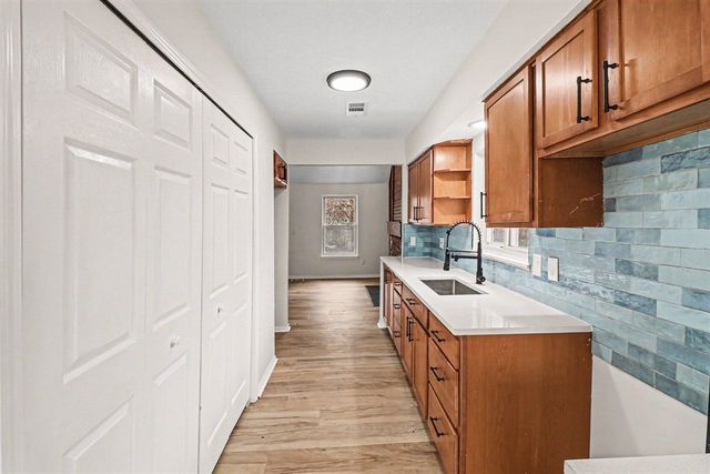 278 E Peterson Drive, Brighton, MI 48114