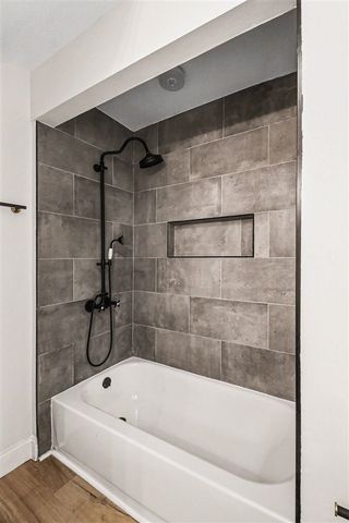 278 E Peterson Drive, Brighton, MI 48114