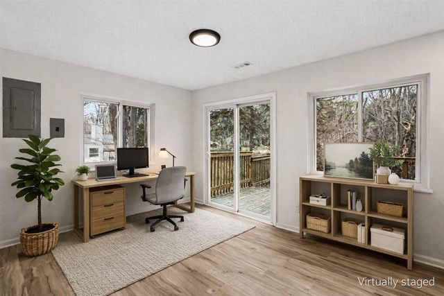 278 E Peterson Drive, Brighton, MI 48114