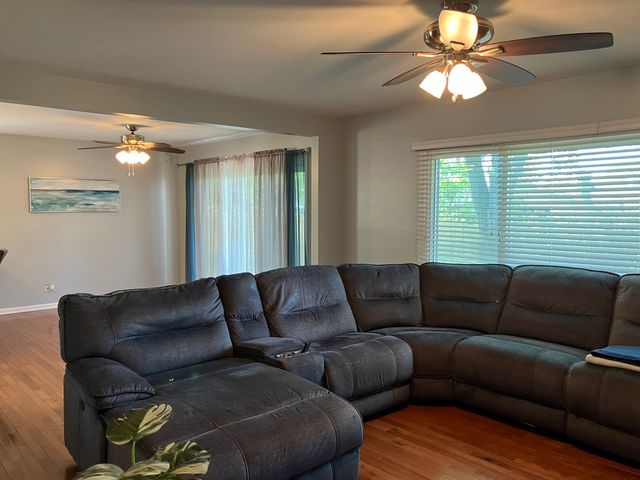 254 PLACID Way, Elk Grove Village, IL 60007