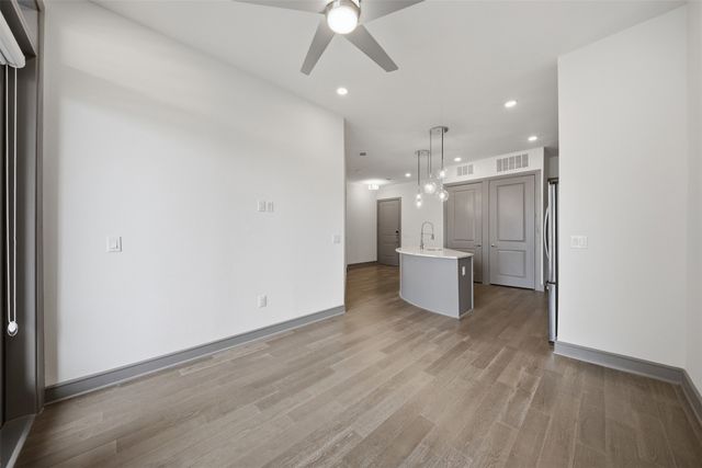 2700 Old Denton Road 4450, Carrollton, TX 75007