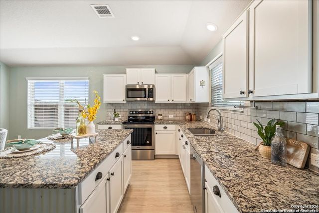 2374 Bullfinch, New Braunfels, TX 78130