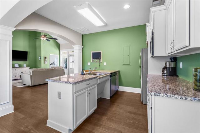 512 Margaret Lane, Woodstock, GA 30188