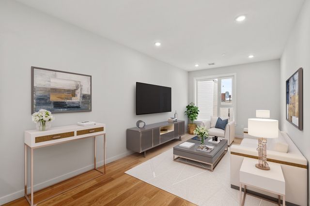 267 Old Colony 311, Boston, MA 02127