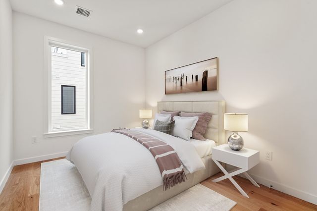 267 Old Colony 311, Boston, MA 02127