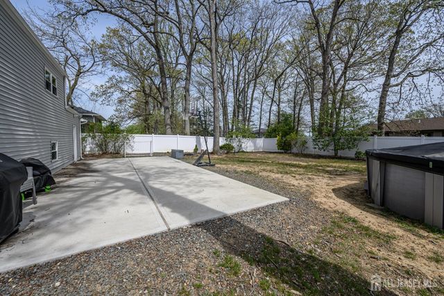 24 Half Acre Road, Jamesburg, NJ 08831