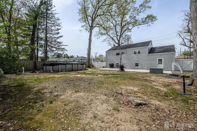 24 Half Acre Road, Jamesburg, NJ 08831