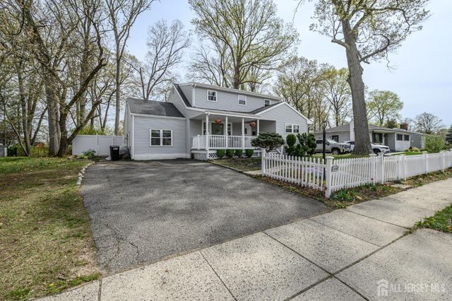 24 Half Acre Road, Jamesburg, NJ 08831