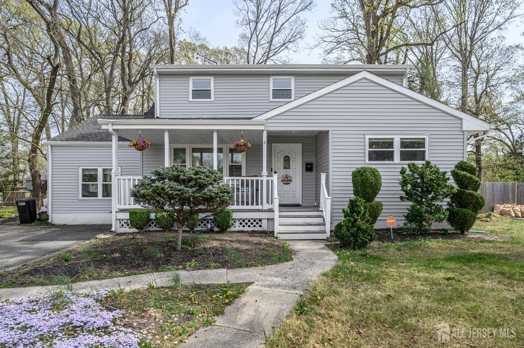 24 Half Acre Road, Jamesburg, NJ 08831