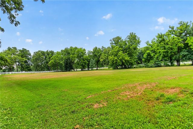 17339 W Highway 102, Decatur, AR 72722
