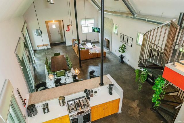 612 N Kerry Drive, Bloomington, IN 47408