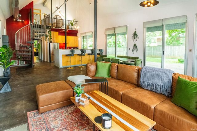 612 N Kerry Drive, Bloomington, IN 47408