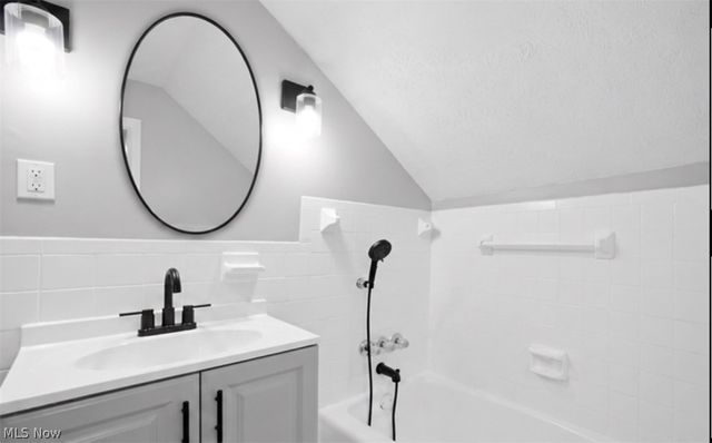 13324 Crennell Avenue, Cleveland, OH 44105