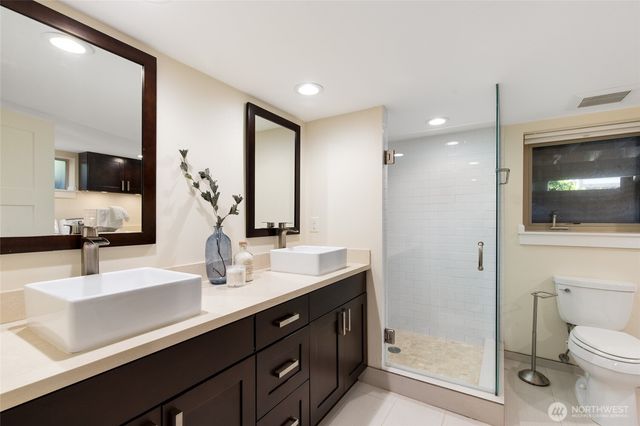 8106 Stone Avenue N, Seattle, WA 98103