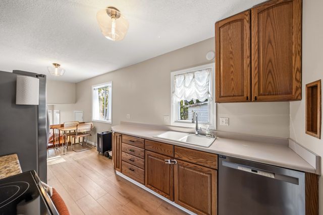 6001 Snyder Avenue, Des Moines, IA 50322