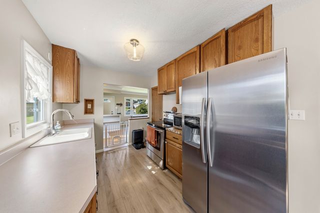6001 Snyder Avenue, Des Moines, IA 50322