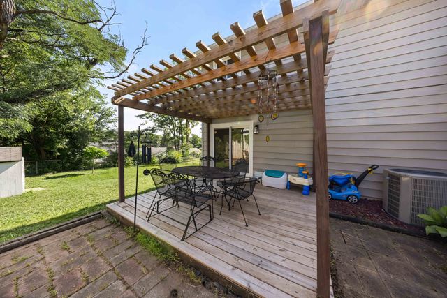 6001 Snyder Avenue, Des Moines, IA 50322