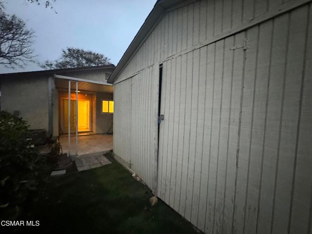 2049 Sebring Street B, Simi Valley, CA 93065