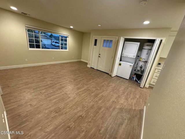 2049 Sebring Street B, Simi Valley, CA 93065