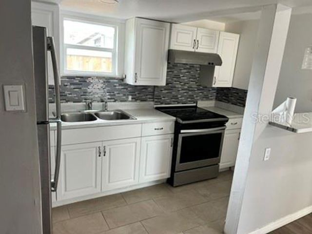5750 10TH STREET N, St Petersburg, FL 33703