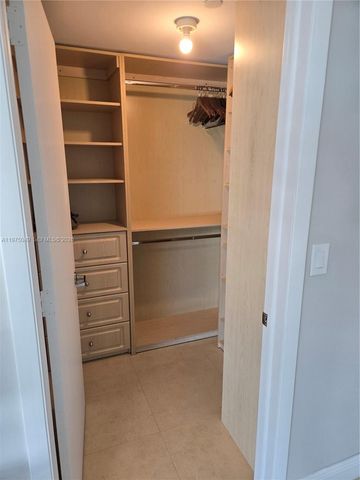 350 S Miami Ave 3507, Miami, FL 33130