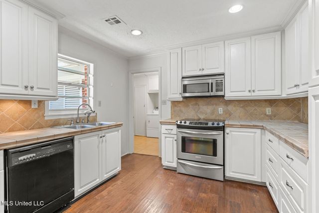 4606 Nottingham Road, Jackson, MS 39211