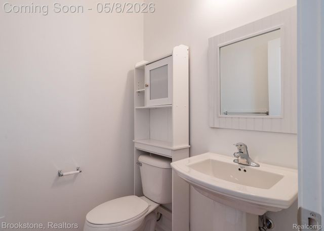 512 Midland Boulevard, Royal Oak, MI 48073