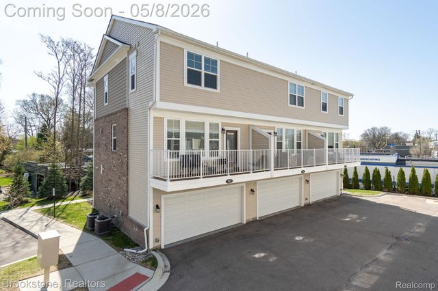 512 Midland Boulevard, Royal Oak, MI 48073