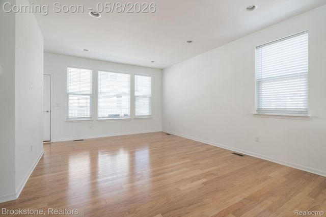 512 Midland Boulevard, Royal Oak, MI 48073